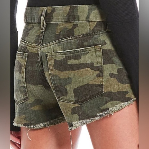 🆕 We the free loving good vibrations distressed camp shorts SZ 26/2 - Picture 7 of 7